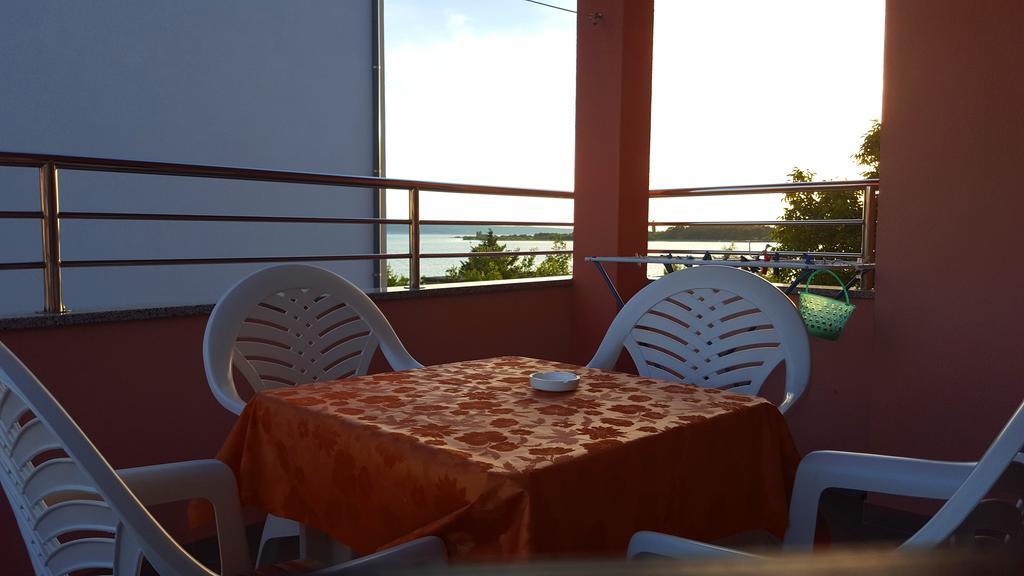 Apartment Marta Seline